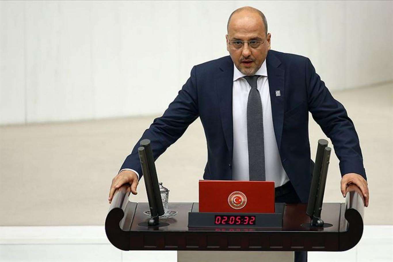    Ahmet Şık'tan Akbelen'deki zeytin sökümü ile ilgili soru önergesi haberi